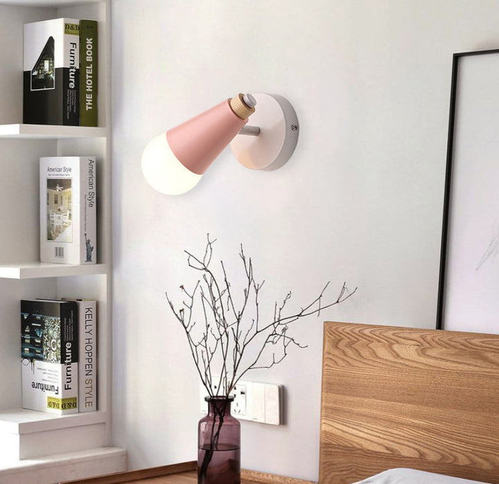 Lampe murale moderne en bois, fer et corne, cône 1/2/3 lumières pour chevet 