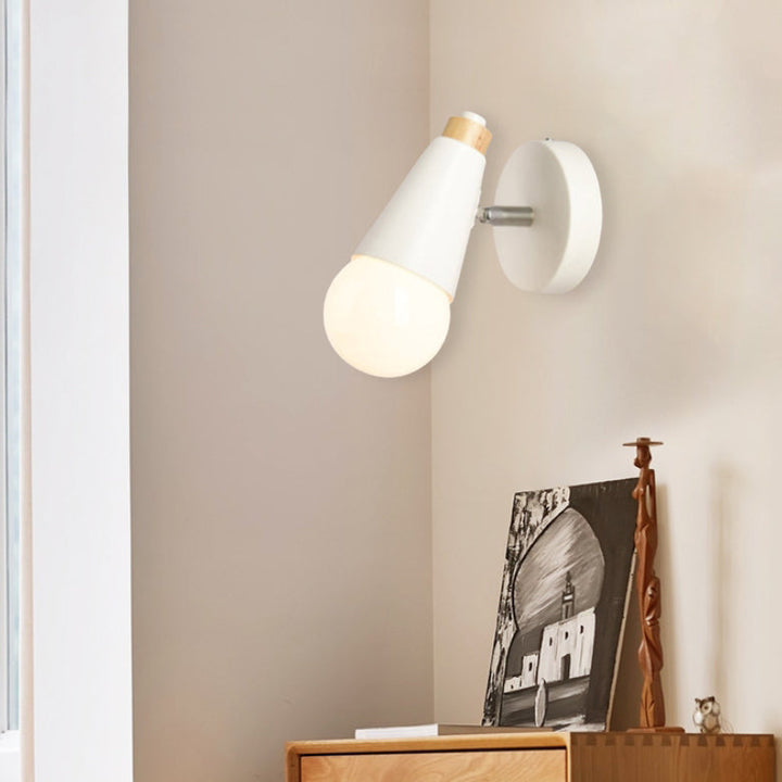 Lampe murale moderne en bois, fer et corne, cône 1/2/3 lumières pour chevet 