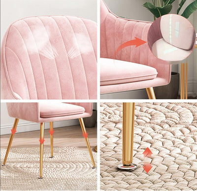 Chaise de salle à manger contemporaine scandinave en velours avec jambes en métal incurvées, dossier et accoudoirs 