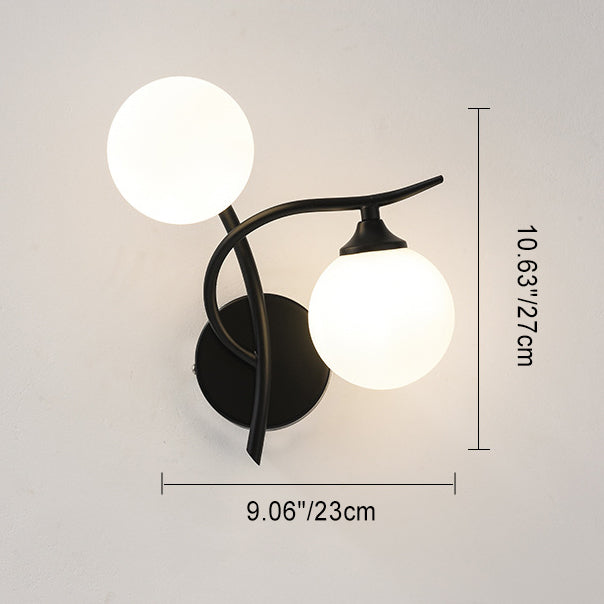 Applique murale à 2 lumières avec abat-jour en verre sphérique et ligne courbe en fer de simplicité contemporaine pour chambre 