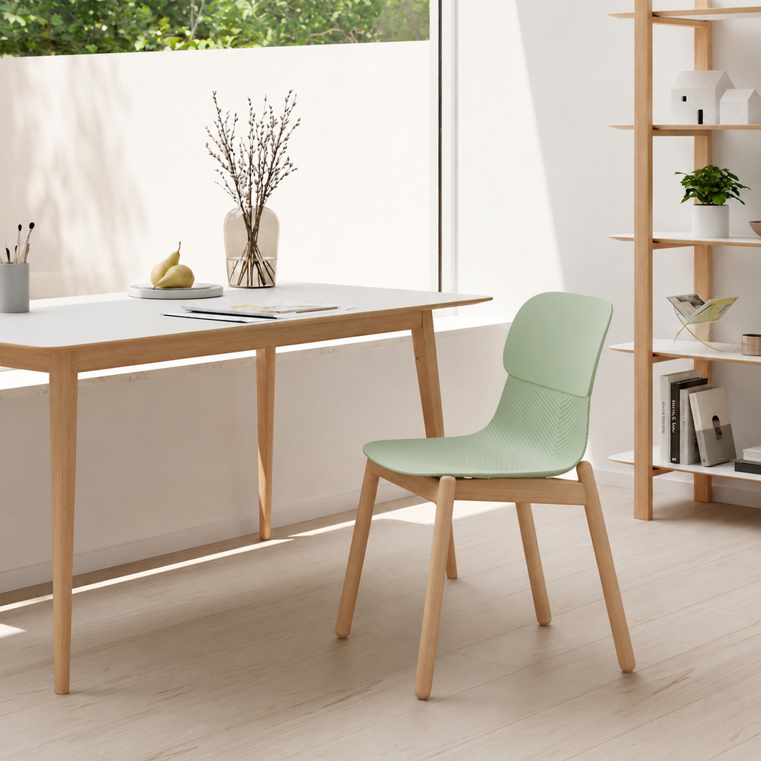 Modern Minimalist PP Dining Chair With Ergonomic Curved Back &amp; Solid Beech Wood Legs - Textured Side Chair For Dining Room, Kitchen &amp; Home Office