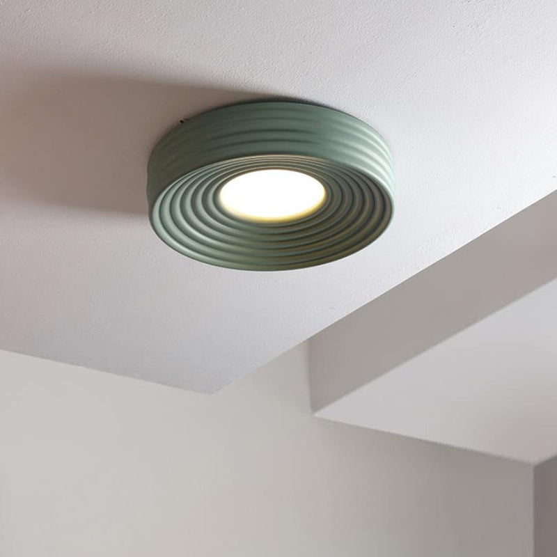 Luz de techo LED montada al ras de hierro redonda con rayas minimalistas nórdicas 