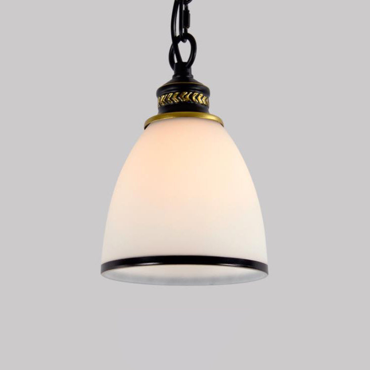 Traditionelle 1-flammige Pendelleuchte aus Eisen mit kegelförmigem Schirm aus satiniertem Glas im europäischen Stil für Wohnzimmer &amp; Schlafzimmer 