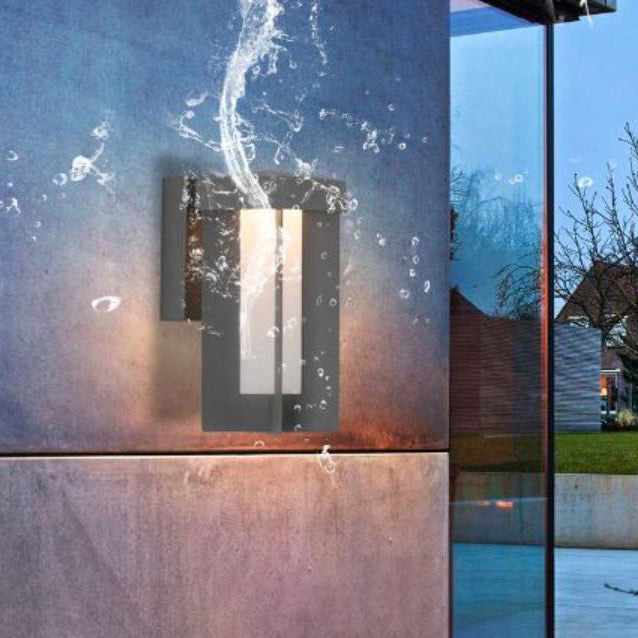 مصباح حائط خارجي LED مقاوم للماء من الألمنيوم والحديد بتصميم مربع هندسي بسيط 