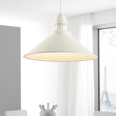 Skandinavisch moderner minimalistischer Kegel Eisen 1-Licht Pendelleuchte 