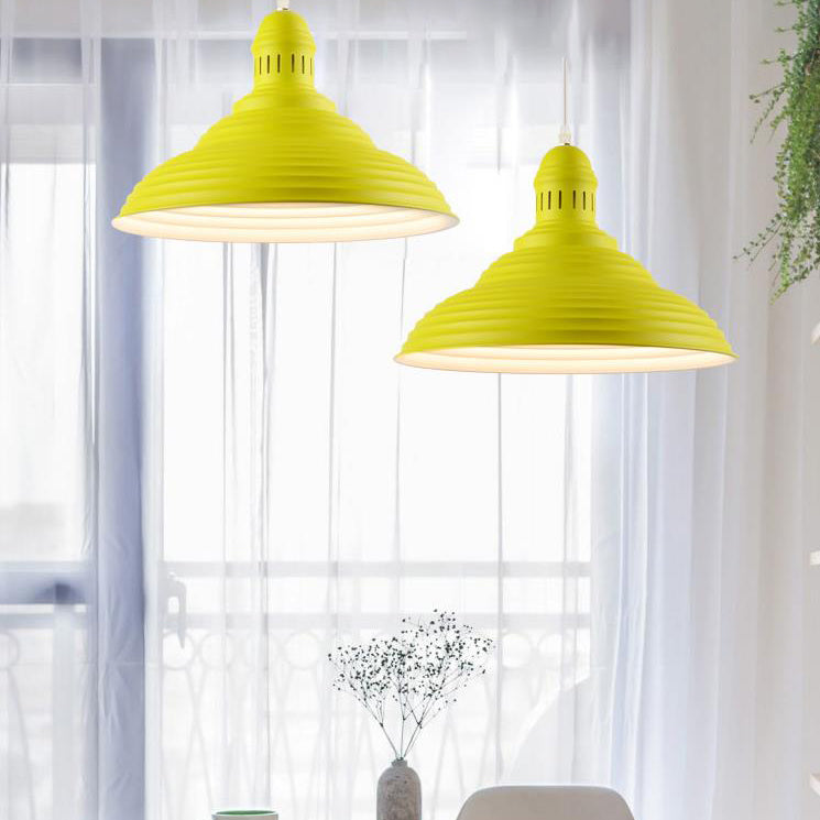 Skandinavisch moderner minimalistischer Kegel Eisen 1-Licht Pendelleuchte 