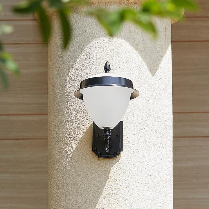 Moderner minimalistischer quadratischer spitzer 1-Licht Außenwandleuchte 