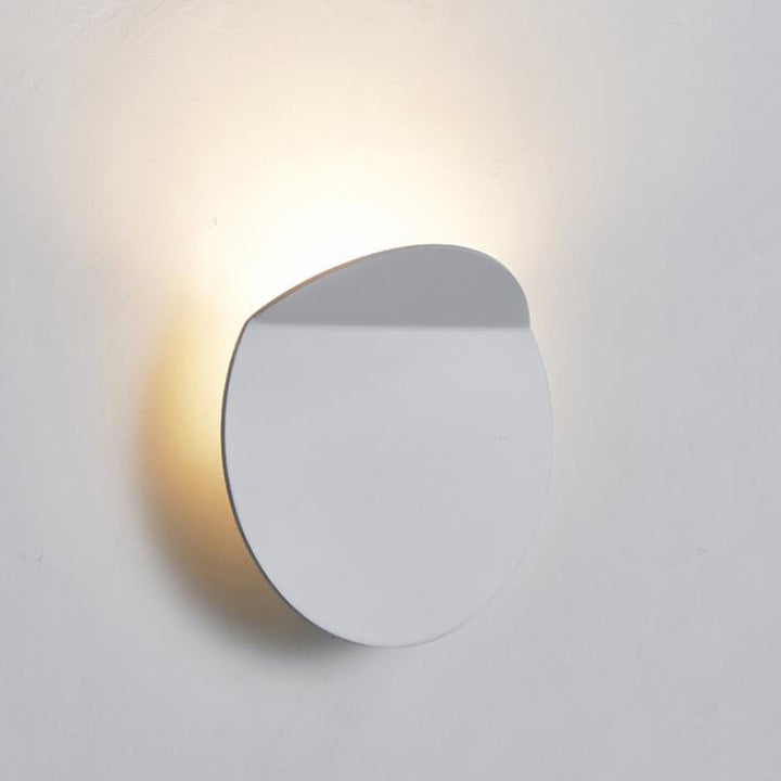 Dänische minimalistische Wandleuchte aus gebürstetem Aluminium mit gefaltetem LED-Disc 