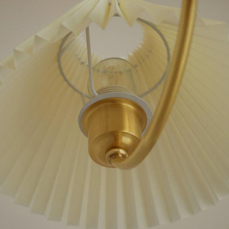 Zeitgenössischer nordischer Retro-Kronleuchter aus Vollkupfer mit Falten, 3/5-Licht für das Wohnzimmer 