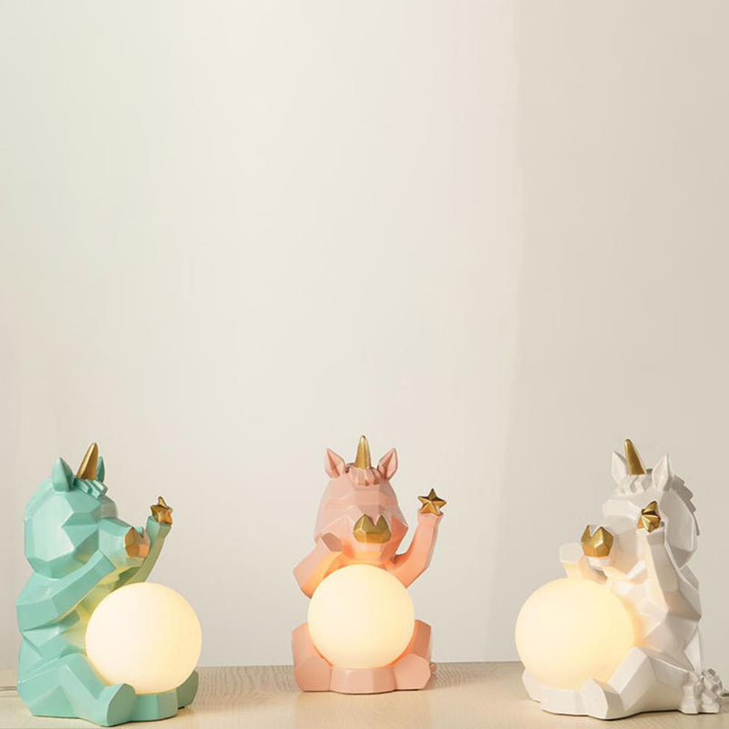 Zeitgenössische kreative Harz-Einhorn-Glaslampe 1-Licht Kinder-Tischlampe für das Schlafzimmer 