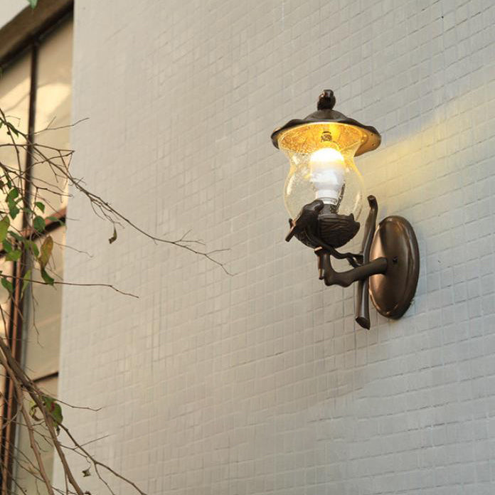 Lámpara de pared de 1 luz con pantalla de vidrio de aluminio para exteriores, estilo europeo tradicional 