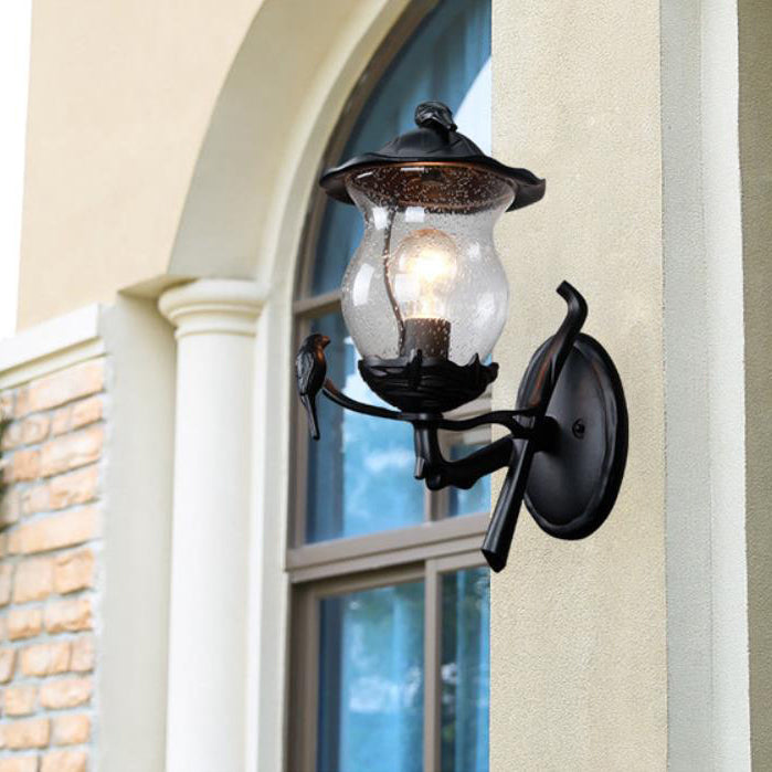 Lámpara de pared de 1 luz con pantalla de vidrio de aluminio para exteriores, estilo europeo tradicional 