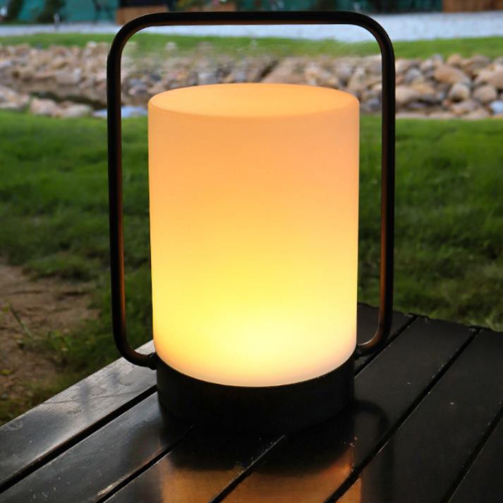 Luz de camping al aire libre de acero inoxidable cilíndrico portátil minimalista moderno PE LED para jardín 