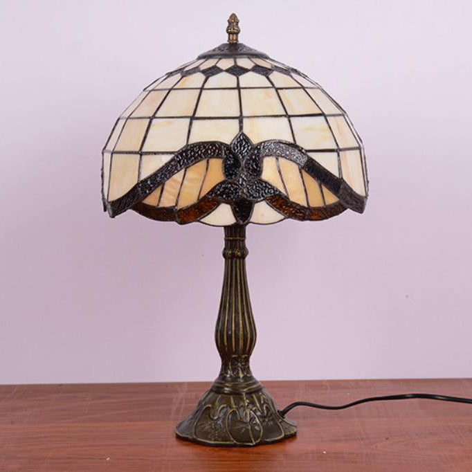Lampe de table 1 lumière en verre teinté en alliage de style Tiffany traditionnel pour chambre 