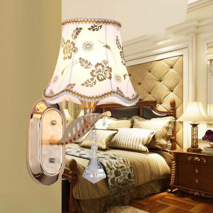 Traditionelle europäische Blumenstoff-Eisen-1/2-Licht-Wandleuchter-Lampe für Wohnzimmer 