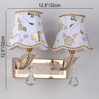 Traditionelle europäische Blumenstoff-Eisen-1/2-Licht-Wandleuchter-Lampe für Wohnzimmer 