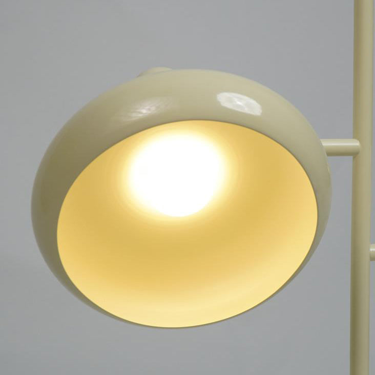 Moderne minimalistische cremefarbene runde Tischlampe aus Eisen mit 1 Licht für Schlafzimmer 