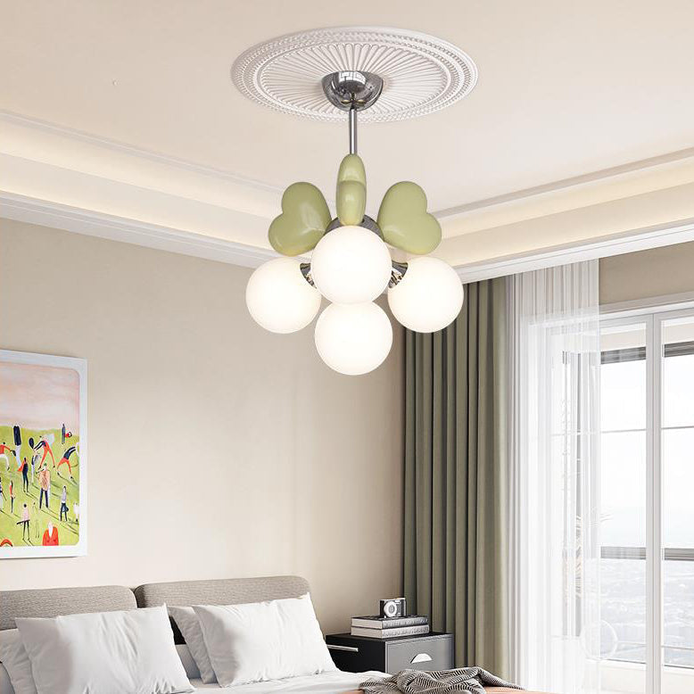 Moderne minimalistische Creme Orb Herz Hardware Harz PE 4/6 Licht Kronleuchter für Wohnzimmer 