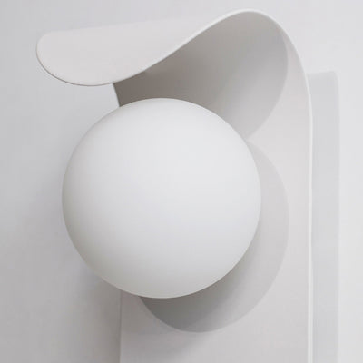 Contemporary Nordic Curved Oval Orb Hardware 1-Light Wall Sconce Lamp For Living Room