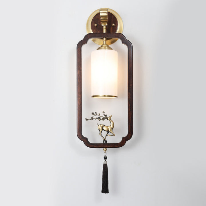 Applique murale traditionnelle en laiton chinois en bois de caoutchouc et verre rectangulaire cylindre avec cerf 1-lumière pour couloir 