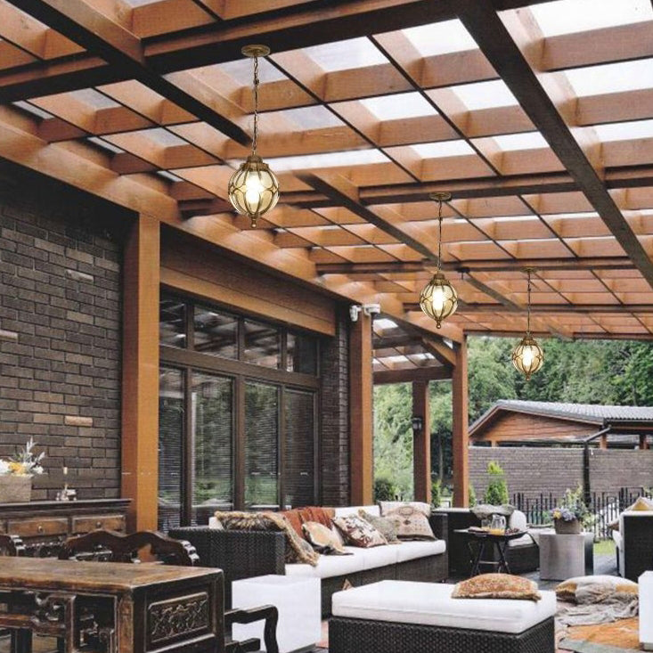 Lámpara colgante de 1 luz con bola de vidrio de hierro de aluminio impermeable tradicional europea para patio exterior 