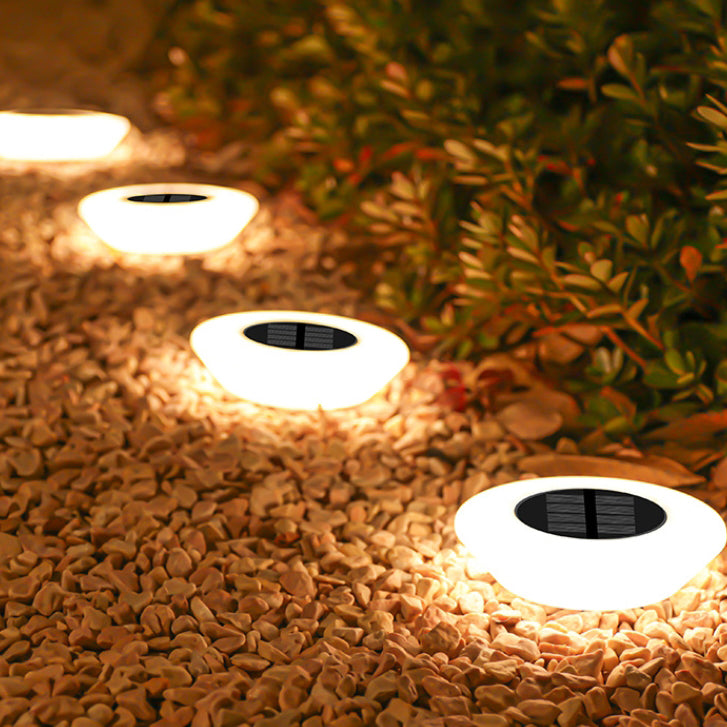 إضاءة خارجية LED للمناظر الطبيعية بتصميم مخروطي دائري بسيط حديث مضاد للماء للطاقة الشمسية من مادة PP PS للحديقة 