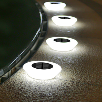 إضاءة خارجية LED للمناظر الطبيعية بتصميم مخروطي دائري بسيط حديث مضاد للماء للطاقة الشمسية من مادة PP PS للحديقة 
