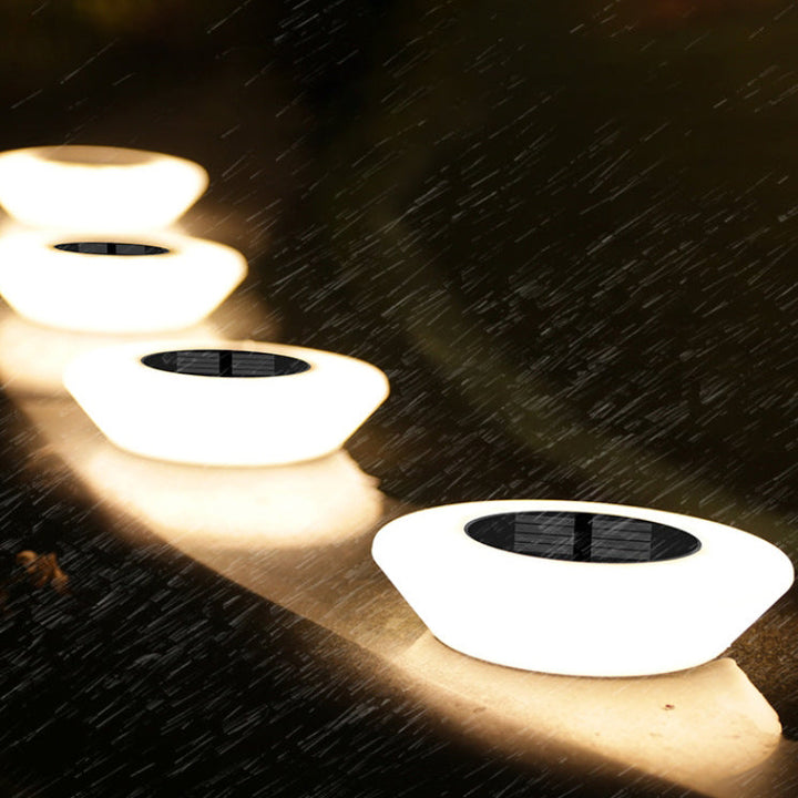 Simplicité moderne solaire étanche PP PS rond conique LED éclairage paysager lumière extérieure pour jardin 