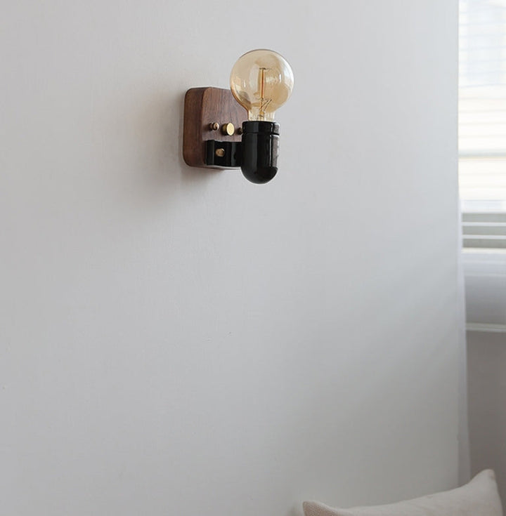 Applique murale 1 lumière avec abat-jour rond en verre céramique vintage traditionnel et base en bois pour chambre 