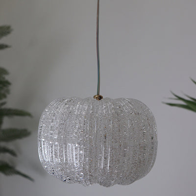 Zeitgenössische kreative runde Kürbis-Hardware-Acryl-LED-Pendelleuchte für Schlafzimmer 