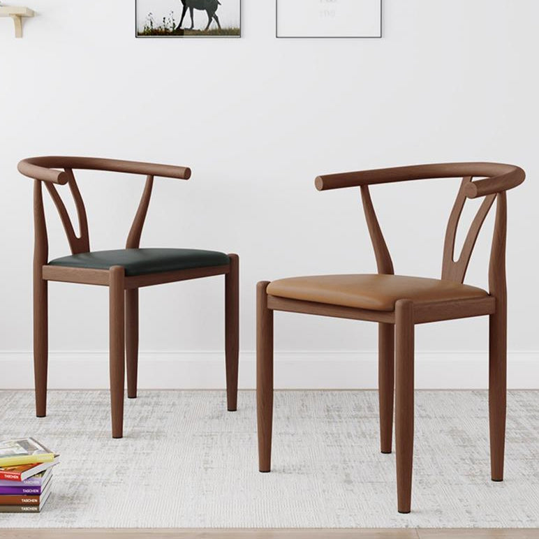 Chaise de salle à manger avec dossier incurvé carré en cuir de simplicité moderne, acier au carbone et éponge 