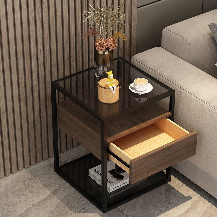 Table de chevet contemporaine scandinave carrée en verre, bois massif, fer et dalle de roche avec 1 tiroir pour chambre 