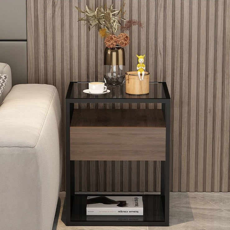 Table de chevet contemporaine scandinave carrée en verre, bois massif, fer et dalle de roche avec 1 tiroir pour chambre 