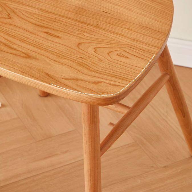 Chaise de salle à manger contemporaine en bois de cerisier nordique avec dossier en fer incurvé pour salle à manger 