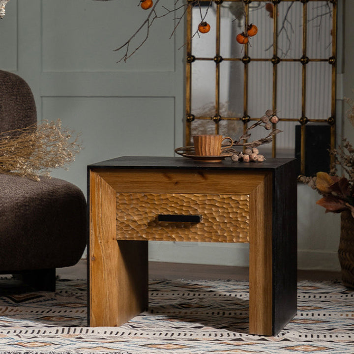 Table d'appoint carrée vintage traditionnelle en bois massif avec placage MDF, 1 étagère pour le salon 