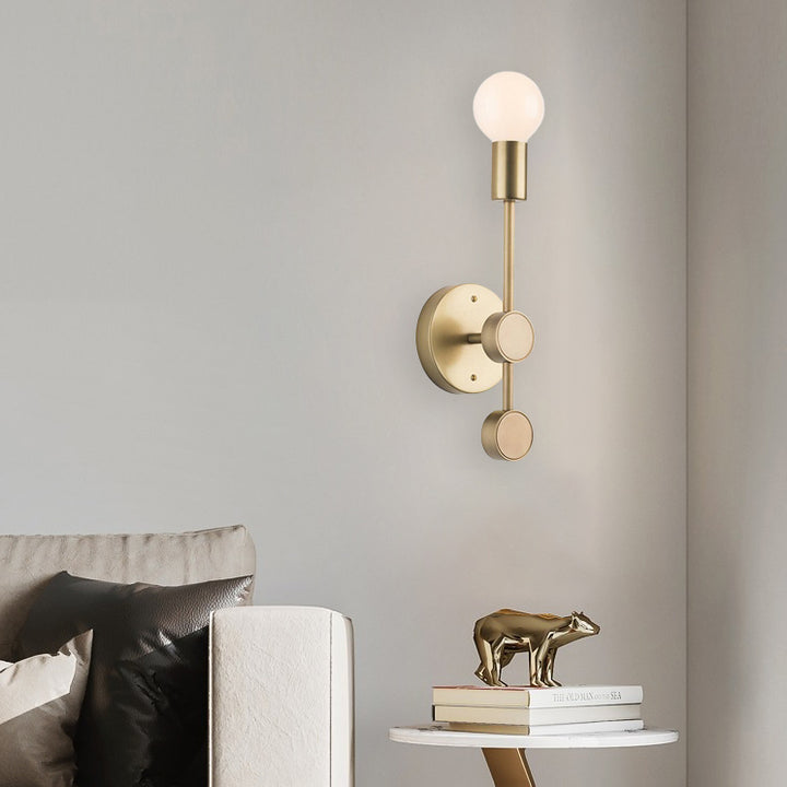 Moderne minimalistische 1-flammige Wandleuchte aus Aluminium mit Glaskugel für das Wohnzimmer 