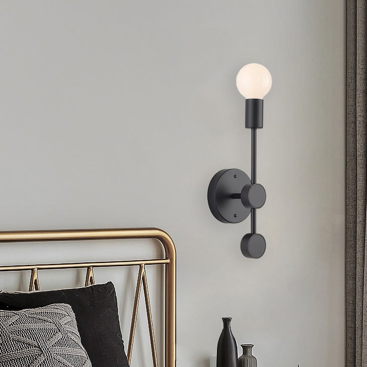Moderne minimalistische 1-flammige Wandleuchte aus Aluminium mit Glaskugel für das Wohnzimmer 