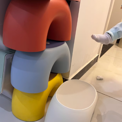 Tabouret sans dossier ni accoudoirs en forme d'arc-en-ciel créatif contemporain pour le salon 