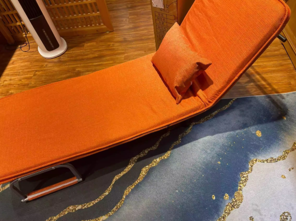 Canapé-lit rectangulaire pliable en bois, coton, lin et éponge de simplicité moderne pour salon 