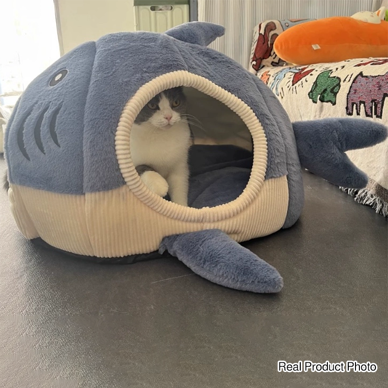 Lit contemporain créatif Petit requin lit pour chat en fourrure de lapin en coton PP lit pour chien pour chambre à coucher 