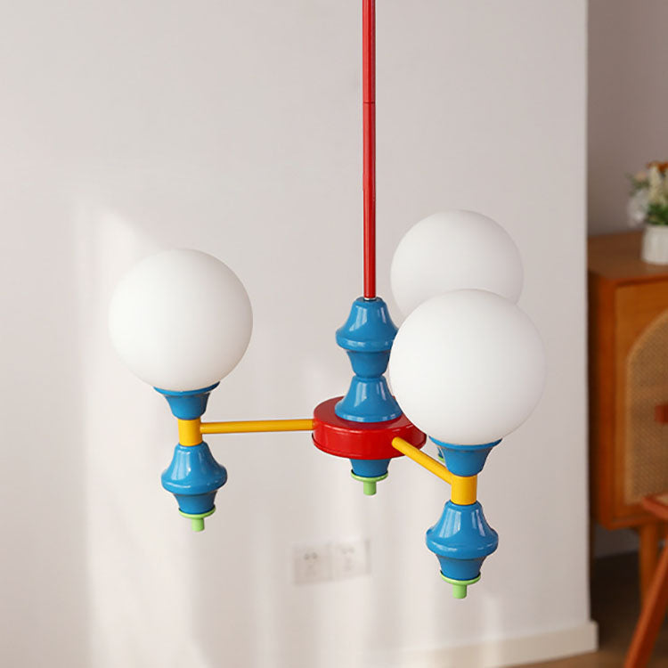 Zeitgenössischer nordischer Kronleuchter mit Eisenrahmen und Glaskugelschirm, 3/5 Lichter, für Wohnzimmer 