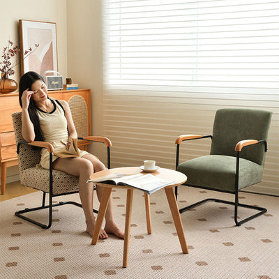 Coussin carré scandinave contemporain en velours côtelé avec chaise d'accent en bois massif et acier au carbone, dossier et accoudoirs pour salon 