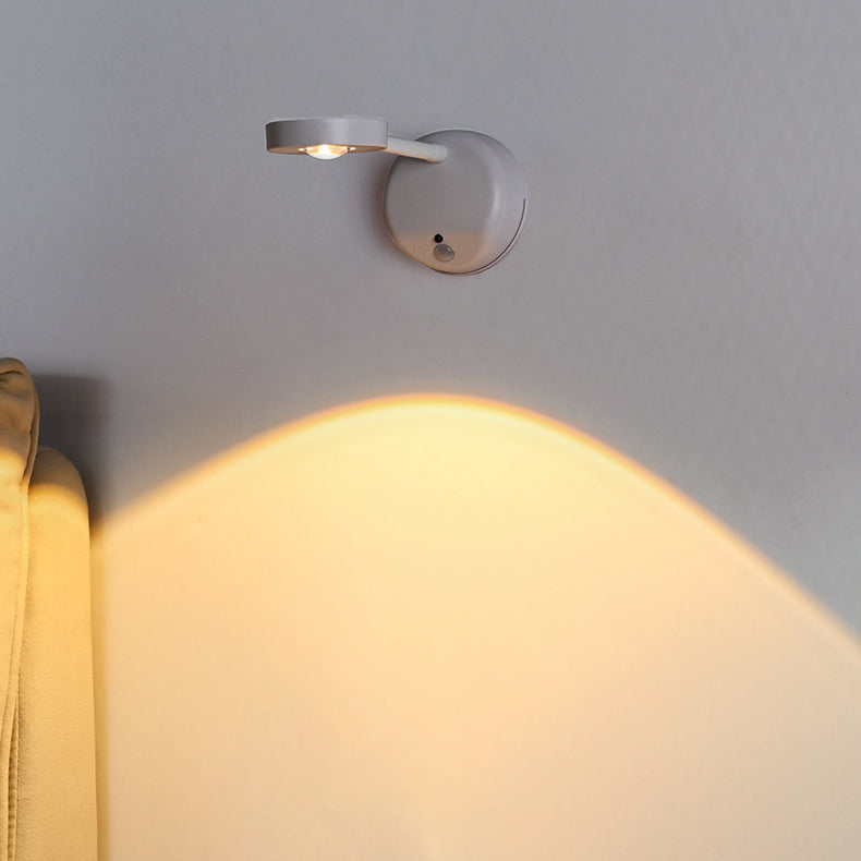 Lampe murale à détection de mouvement LED rechargeable en ABS rond étanche à la simplicité moderne pour patio extérieur 