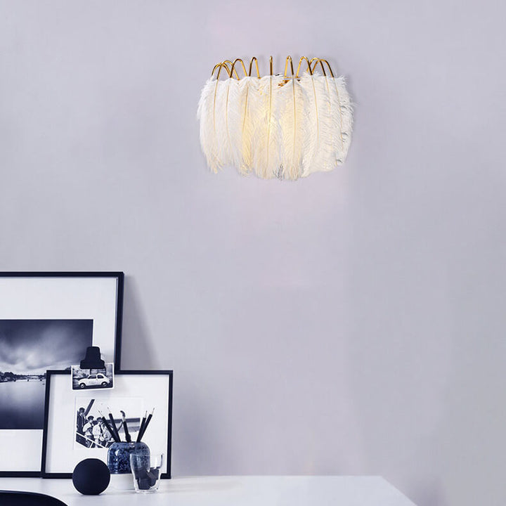 Modern Romantic Curved Feather 1-Light Wall Sconce Lamp