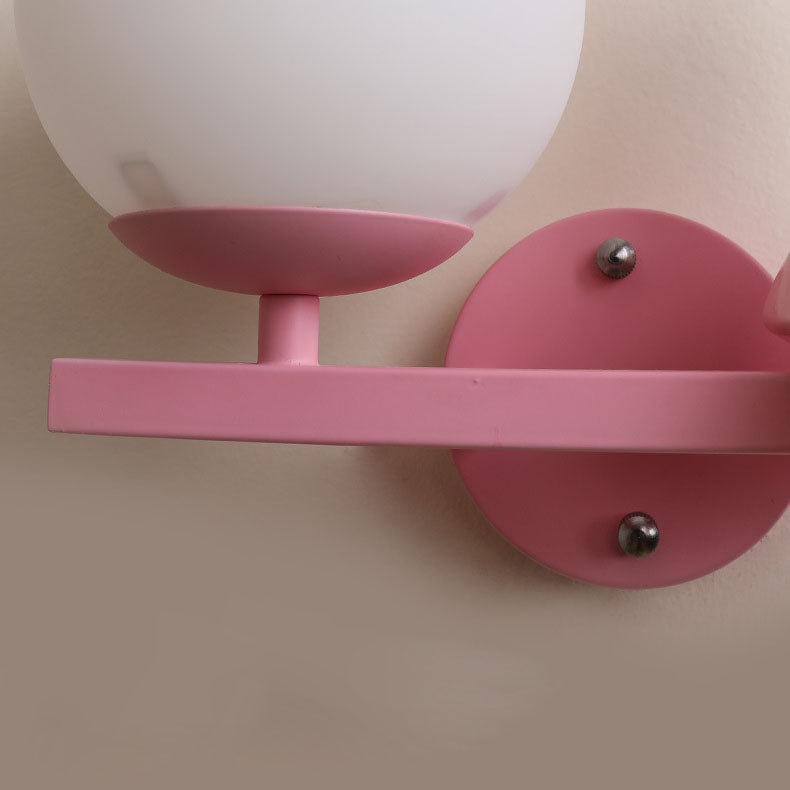 Zeitgenössische kreative Kinder Mädchen Einhorn Kugel Harz Eisen Glas 1-Licht Wandleuchte für Schlafzimmer 