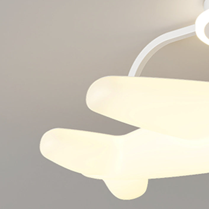 Moderne Einfachheit Kinder Eisen PE Flugzeug LED Semi-Flush Mount Deckenleuchte für Schlafzimmer 