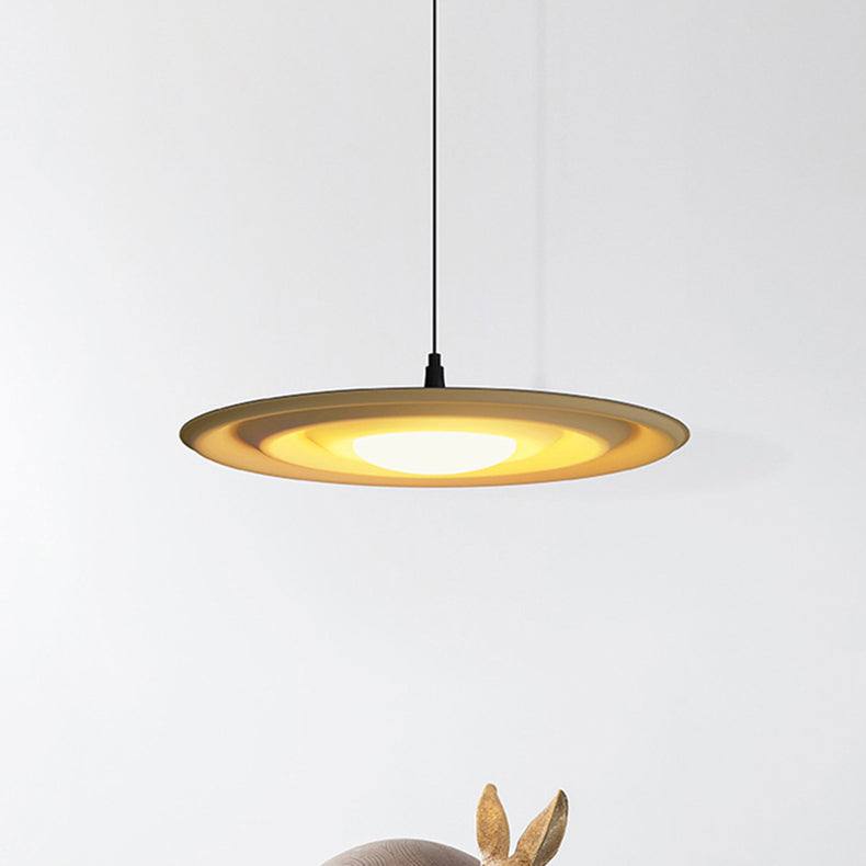 Moderne minimalistische runde Wasser-Kräuselung Acryl Eisen LED Pendelleuchte für Schlafzimmer 