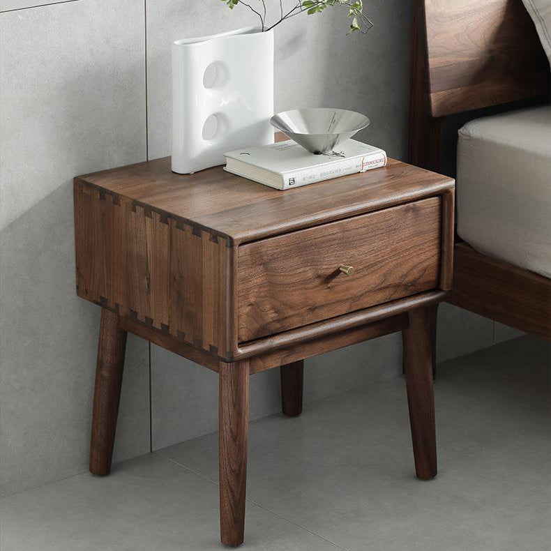Traditioneller französischer rechteckiger Holz-Beistelltisch mit 1 Schublade für das Wohnzimmer 
