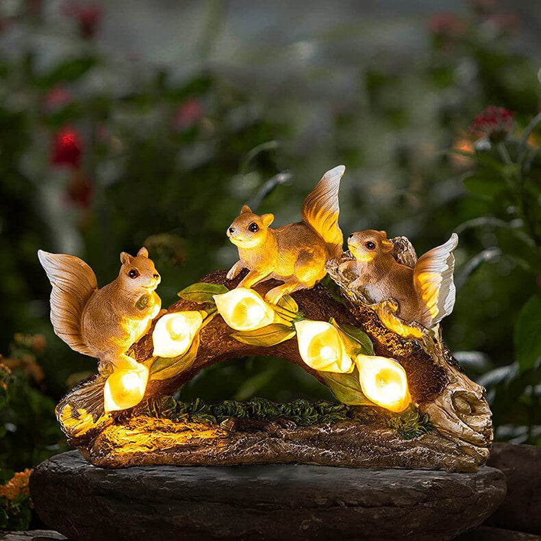 Outdoor Solar Resin Garden Decoration Three Squirrels LED Lawn Landscape Light