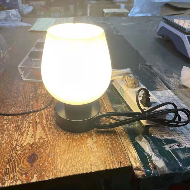 Moderne minimalistische flache runde Glaseisen 1-Licht Tischlampe für Wohnzimmer 